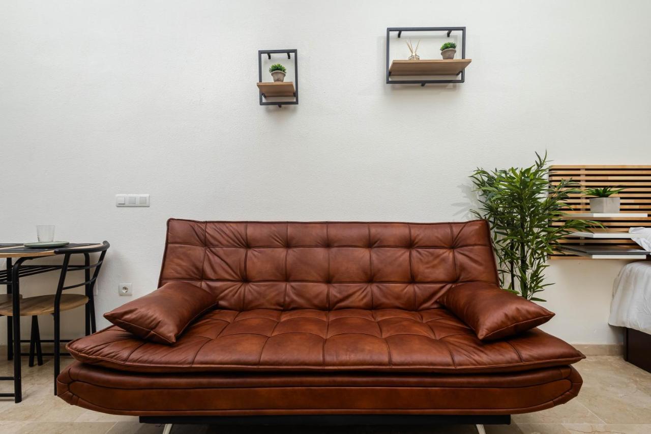 Central Studio Apartment Malaga Bagian luar foto