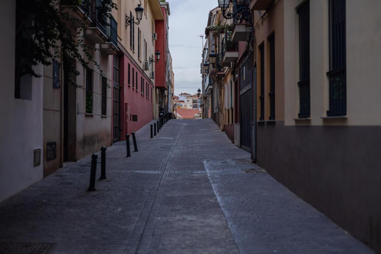 Central Studio Apartment Malaga Bagian luar foto