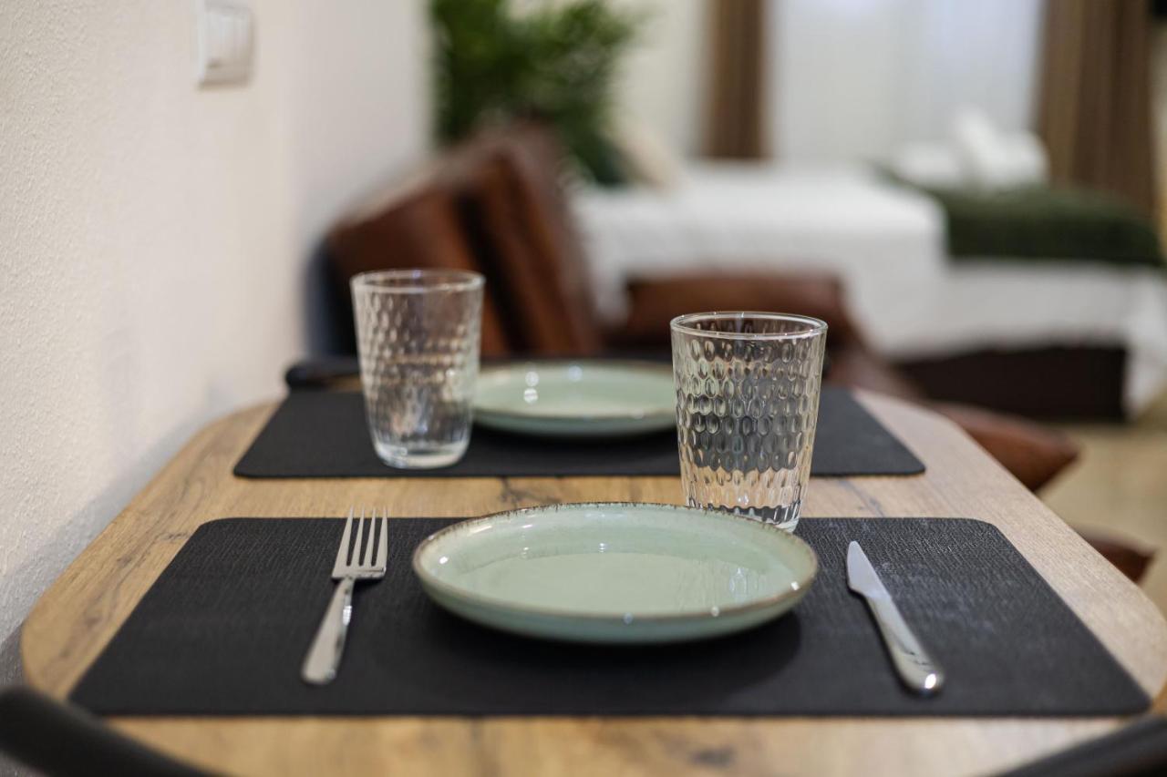 Central Studio Apartment Malaga Bagian luar foto