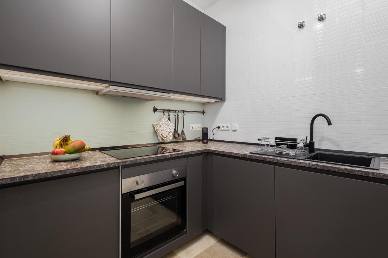 Central Studio Apartment Malaga Bagian luar foto